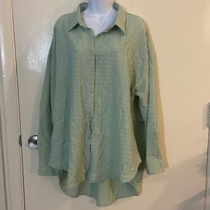 Fashion Nova Mint green textured button up top.